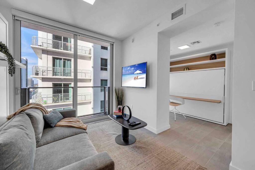 Breathtaking 1Br In The Heart Miami Apartment Exterior photo