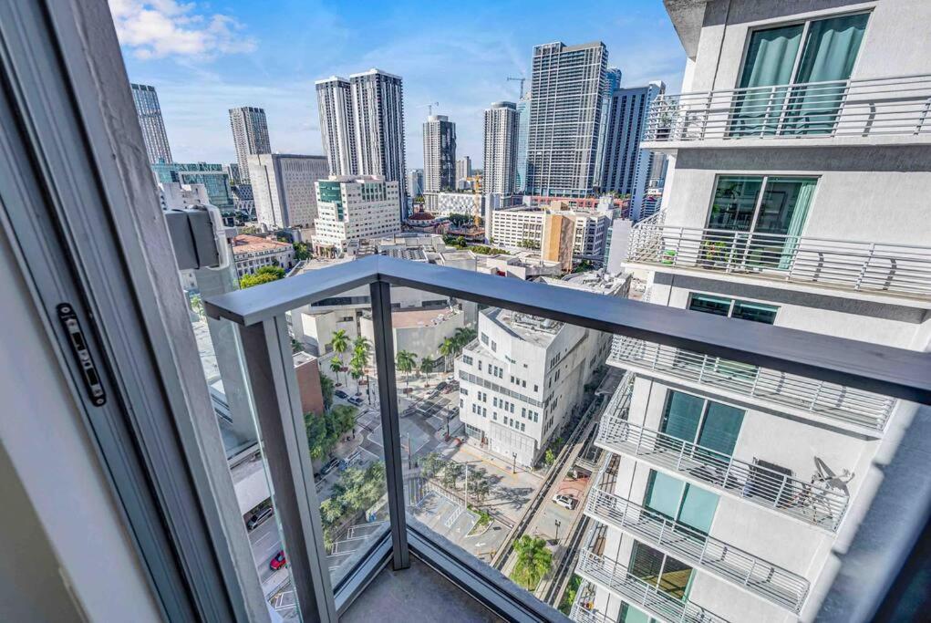 Breathtaking 1Br In The Heart Miami Apartment Exterior photo