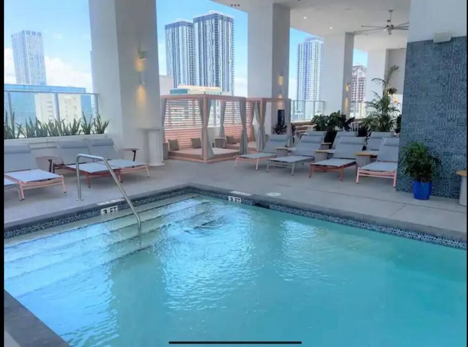 Breathtaking 1Br In The Heart Miami Apartment Exterior photo